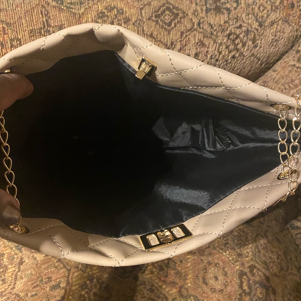 Two pocketbook - Picture 4 of 5